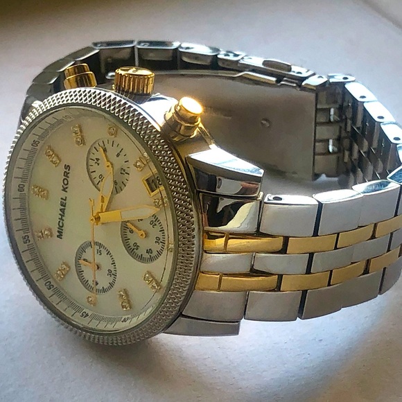 Michael Kors Women’s Watch Ritz Two Tone MK5057 - Picture 5 of 16